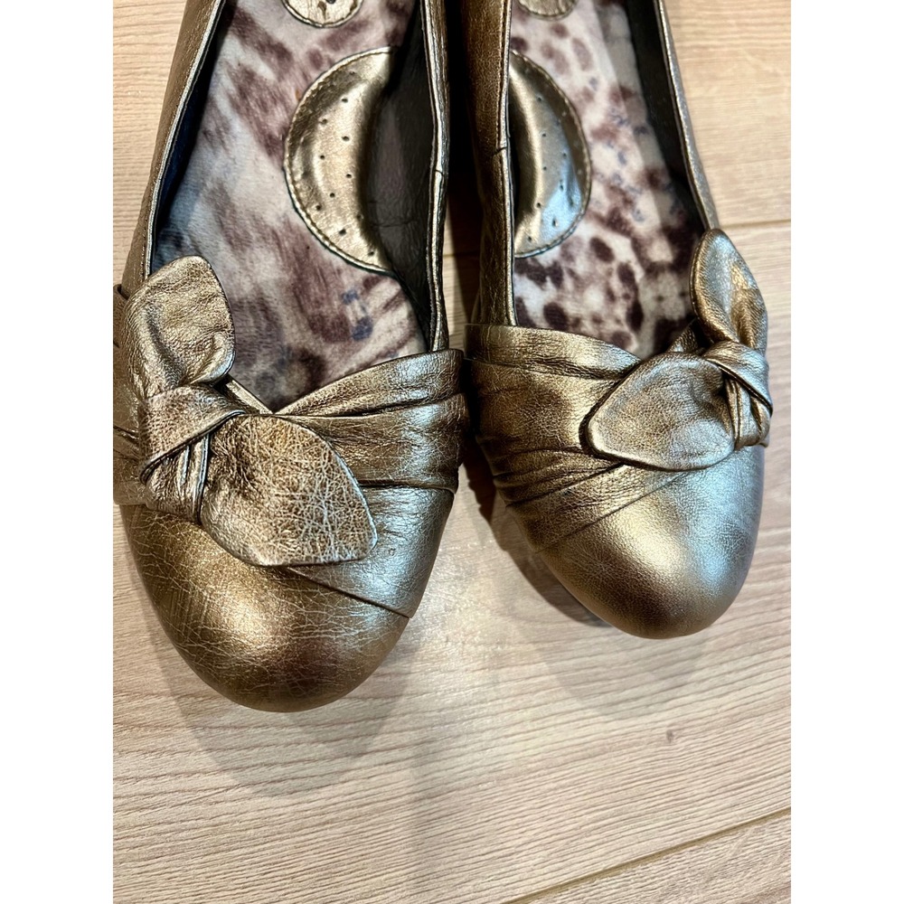 Born Julianne Metallic Bronze Leather Ballet Flats Bow Womens 9.5 EUC - Picture 8 of 8